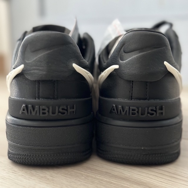 NIKE(ナイキ)のAMBUSH × Nike Air Force 1 Low Black メンズの靴/シューズ(スニーカー)の商品写真