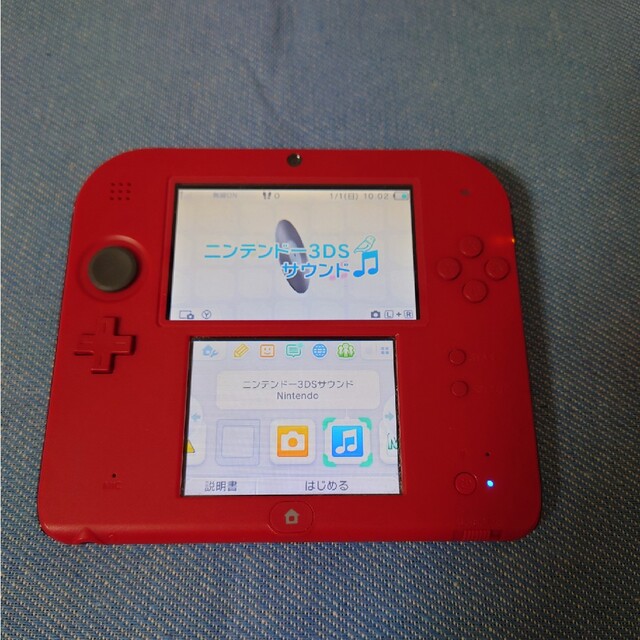 ニンテンドー2DS(ニンテンドー2DS)の「ニンテンドー2DS レッド」 エンタメ/ホビーのゲームソフト/ゲーム機本体(携帯用ゲーム機本体)の商品写真