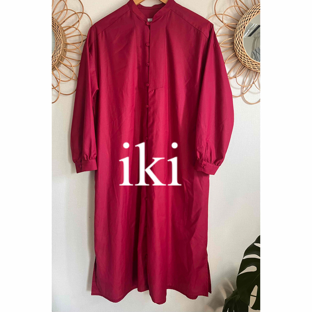 IKI(イキ)の美品　iki イキ　ロングワンピース　ワンピース　赤　人気　完売 レディースのワンピース(ロングワンピース/マキシワンピース)の商品写真