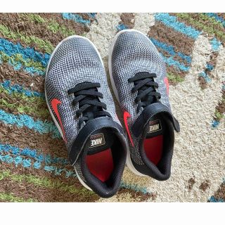 ナイキ(NIKE)のナイキ　NIKE スニーカー　21.5(スニーカー)