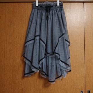 アクシーズファム(axes femme)の【新品・タグ付き】アクシーズファム＊イレギュラーヘム＊グレー＊チュールスカート(ロングスカート)