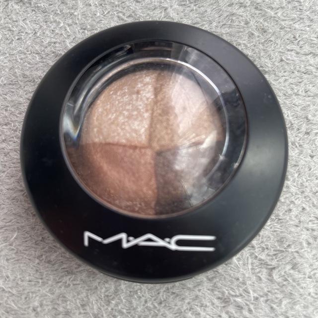 MAC(マック)のマック アイシャドウ コスメ/美容のベースメイク/化粧品(アイシャドウ)の商品写真