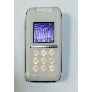 エヌティティドコモ(NTTdocomo)のdocomo SO903i（FOMA）ホワイト(携帯電話本体)