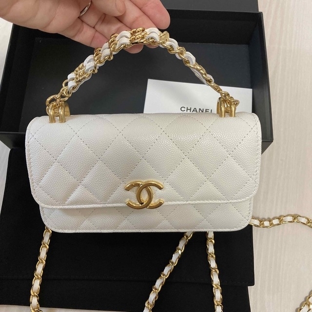 CHANEL - CHANEL フォンケース 2022.23 aw 新作コレクション新品の通販 CHANEL - CHANEL フォンケース 2022.23 aw 新作コレクション新品の通販