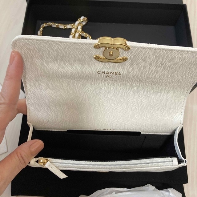 CHANEL - CHANEL フォンケース 2022.23 aw 新作コレクション新品の通販 CHANEL - CHANEL フォンケース 2022.23 aw 新作コレクション新品の通販