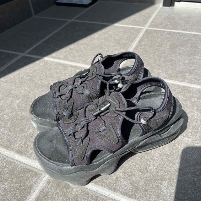 NIKE(ナイキ)のエアマックスココ レディースの靴/シューズ(サンダル)の商品写真