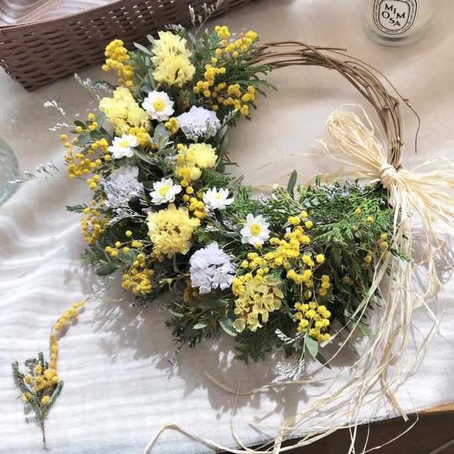 大人気の花かご風♡ガーベラリース　アイスラベンダーカラー　春リース　母の日にも