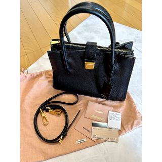 こちらハイブランド品です【極美品】miumiu♡マドラス ハンドバッグ ブラック