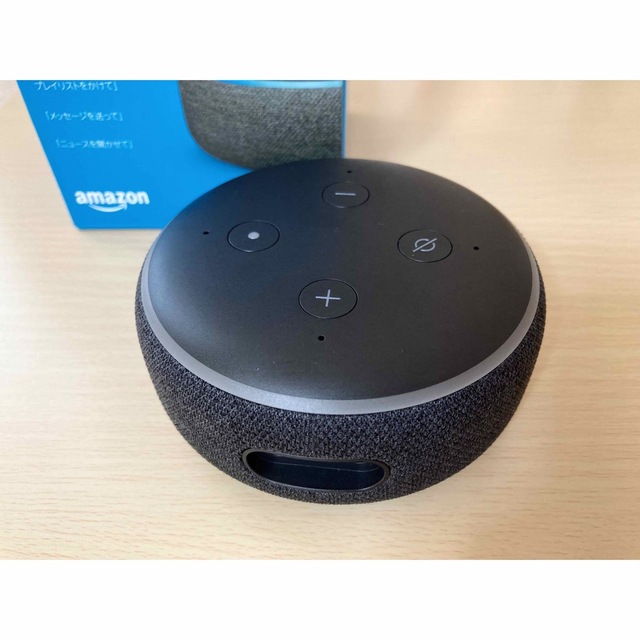 Amazon Echo Dot 第3世代 チャコール スマホ/家電/カメラのオーディオ機器(スピーカー)の商品写真