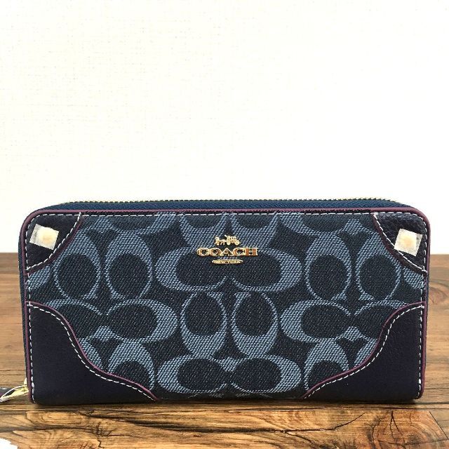 未使用品 COACH ジップウォレット シグネチャー 69