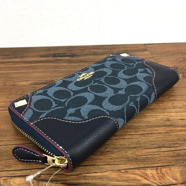 未使用品 COACH ジップウォレット シグネチャー 69