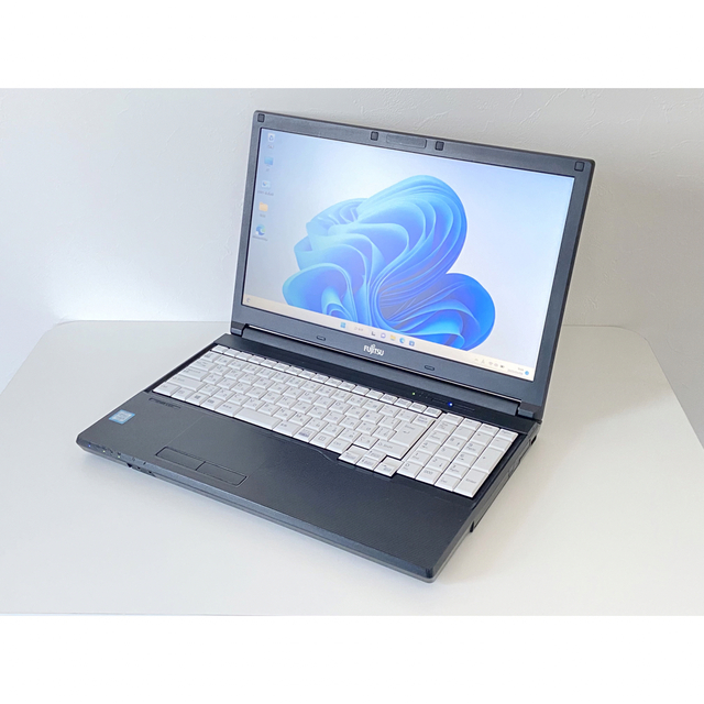 ノートPC富士通 LIFEBOOK A576/TX Core i5 SSD Office