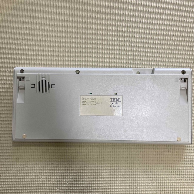 【五島牛様専用】IBM Model M キーボード 1391401 スマホ/家電/カメラのPC/タブレット(PC周辺機器)の商品写真