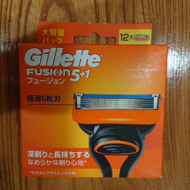 Gillette(ジレット)の【西様専用】ジレット フュージョン 5＋1 替刃8個入 新品【箱無し】 コスメ/美容のボディケア(その他)の商品写真