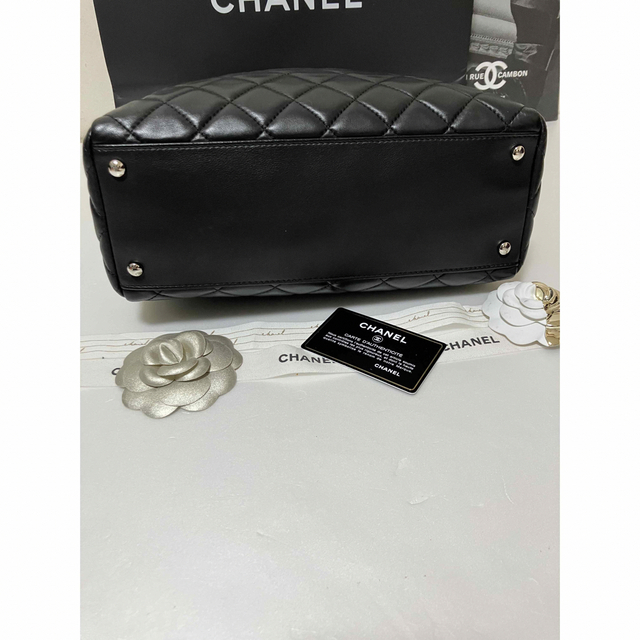 CHANEL(シャネル)の専用♡超美品★ シャネル チェーンショルダー バッグ ココチャーム 正規品 レディースのバッグ(ショルダーバッグ)の商品写真