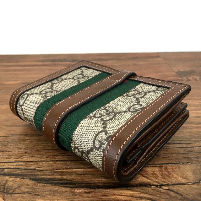 Gucci - 未使用品 GUCCI コンパクトウォレット 645536 8の通販 by old