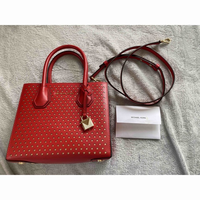 Michael Kors(マイケルコース)のMICHEAL KORS ミニバッグ ショルダーバッグ 2way 赤 red 星 レディースのバッグ(ハンドバッグ)の商品写真