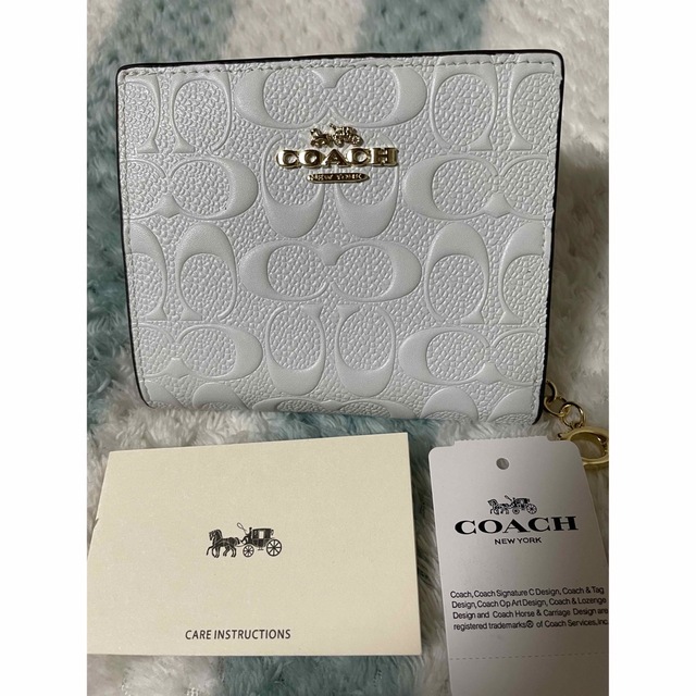 コーチ coach 折財布　白　ホワイト　新品　未使用　即発送