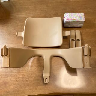 ストッケ(Stokke)の本日お値下げ❣️ストッケ　ベビーセット　と　粉ミルク400g(その他)