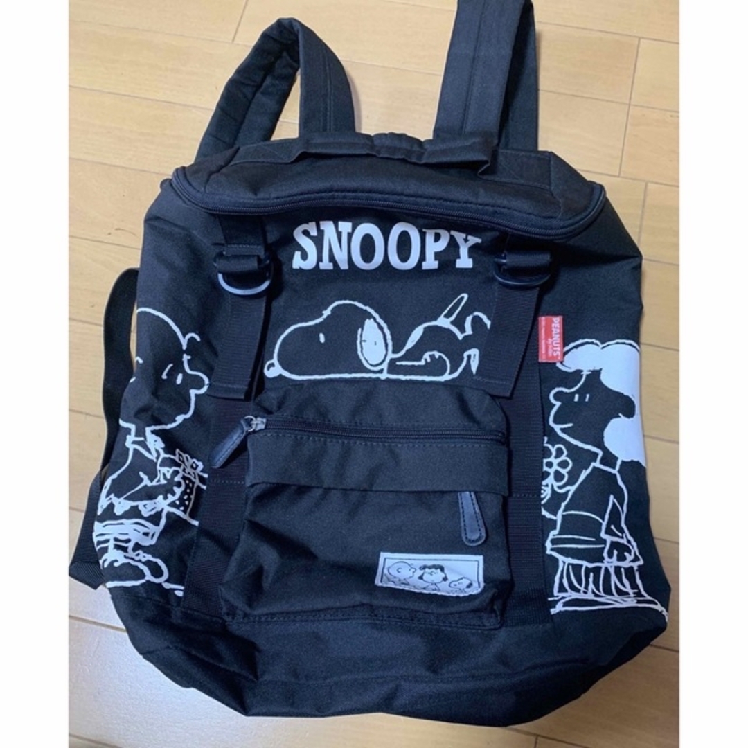 SNOOPY(スヌーピー)の【scalhart様専用】スヌーピー　スクエアリュック　　黒 レディースのバッグ(リュック/バックパック)の商品写真