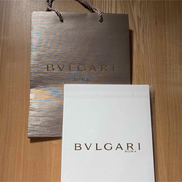 BVLGARI(ブルガリ)のBVLGARI 婚姻届※紙袋なし エンタメ/ホビーのコレクション(印刷物)の商品写真