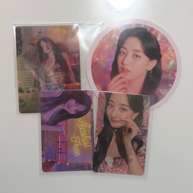 Waste(twice)(ウェストトゥワイス)のTWICE ジヒョ taste of Love エンタメ/ホビーのCD(K-POP/アジア)の商品写真