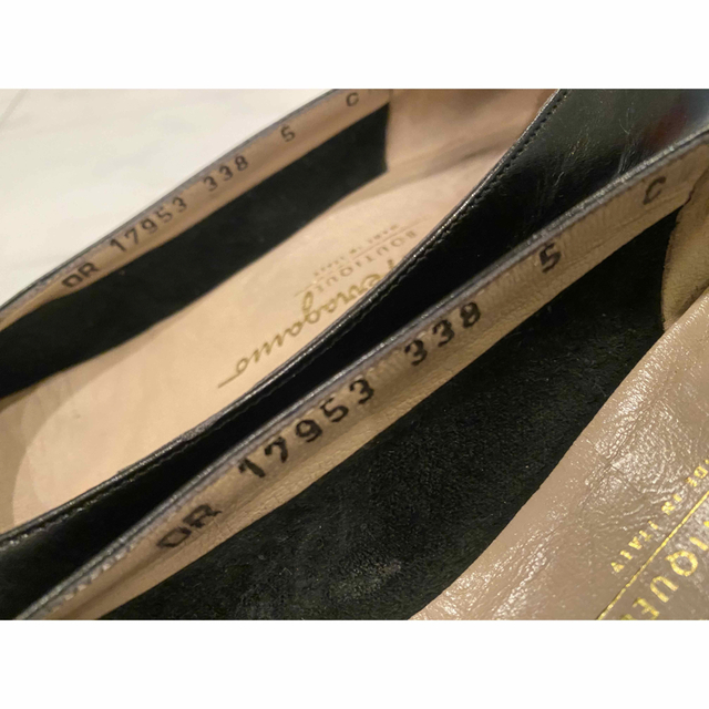 Salvatore Ferragamo(サルヴァトーレフェラガモ)の美品　フェラガモ　ヴァラ　5 レディースの靴/シューズ(ハイヒール/パンプス)の商品写真