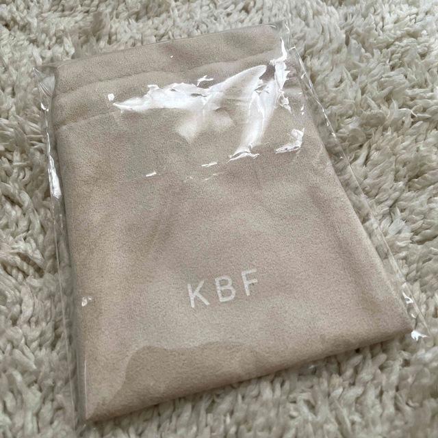 KBF(ケービーエフ)のKBF 巾着 レディースのファッション小物(ポーチ)の商品写真