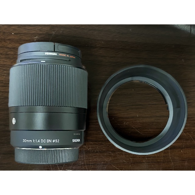 SIGMA Contemporary 30mm F1.4 DC DN 中古美品 スマホ/家電/カメラのカメラ(レンズ(単焦点))の商品写真