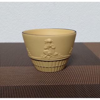 ウェッジウッド(WEDGWOOD)のウェッジウッド ジャスパー ブラック オン ケーン レリーフカップ(食器)