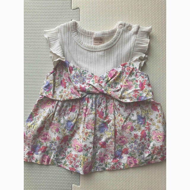 petit main(プティマイン)の花柄切り替えＴシャツ キッズ/ベビー/マタニティのベビー服(~85cm)(Ｔシャツ)の商品写真