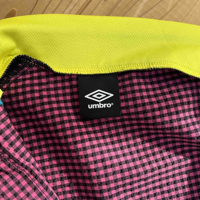 UMBRO(アンブロ)のアンブロ UMBRO 女の子150  上下セット トレーニングウェア キッズ/ベビー/マタニティのキッズ服女の子用(90cm~)(その他)の商品写真