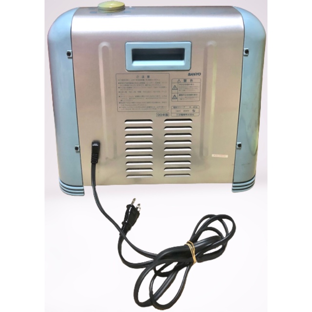 美品 SANYO サンヨー 電気ストーブ R-806 足元暖房 点灯OFF機能 美品 SANYO サンヨー 電気ストーブ R-806 足元暖房 点灯OFF機能