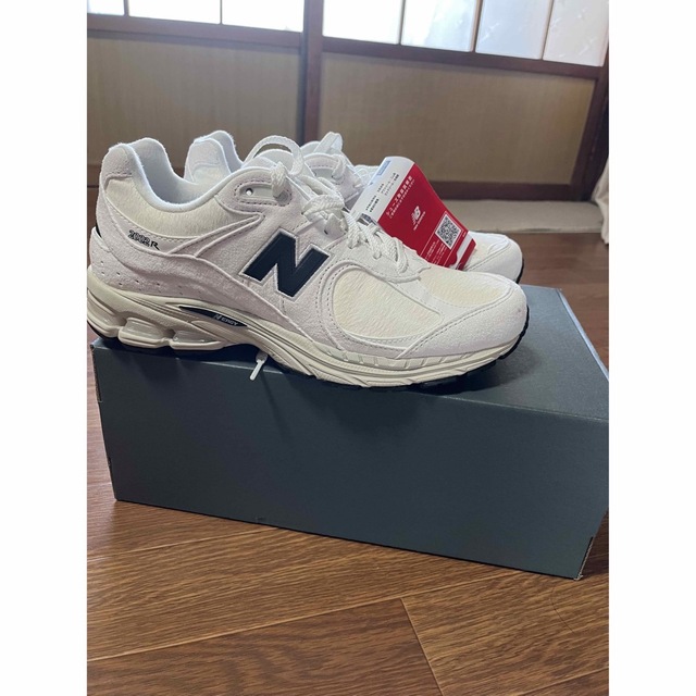 New Balance(ニューバランス)のニューバランス  M2002R  SW メンズの靴/シューズ(スニーカー)の商品写真