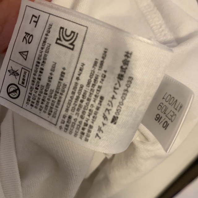 adidas(アディダス)のアディダス　Tシャツ　ロング丈　白 レディースのトップス(Tシャツ(半袖/袖なし))の商品写真