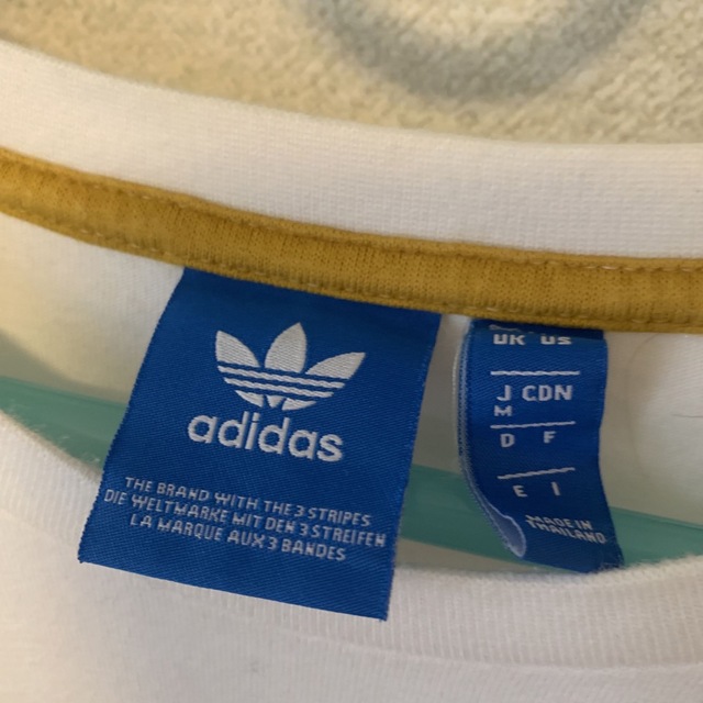 adidas(アディダス)のアディダス　Tシャツ　ロング丈　白 レディースのトップス(Tシャツ(半袖/袖なし))の商品写真