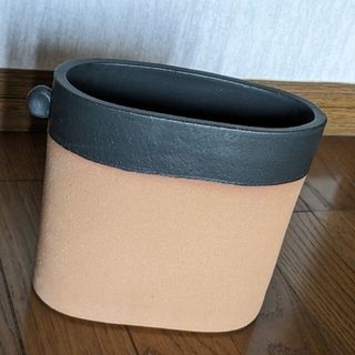 素焼きの花瓶・剣山《新品》(花瓶)