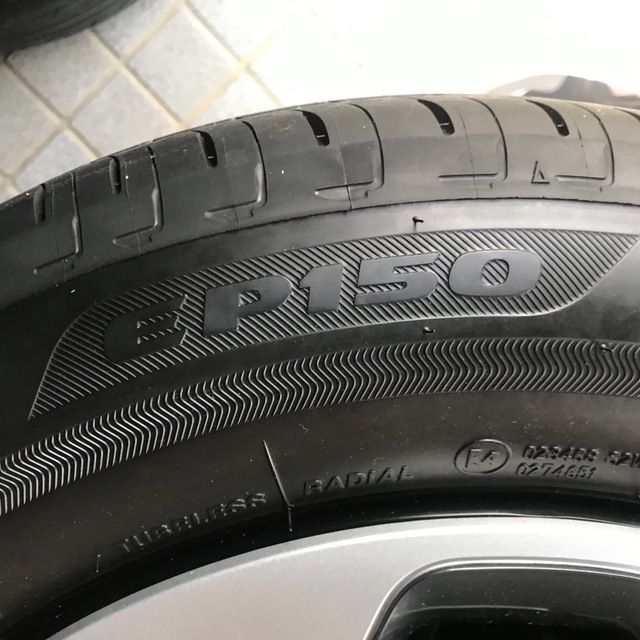 新車外し】新型シエンタ 純正ホイール BSタイヤ付 4本セット 新車外し】新型シエンタ 純正ホイール BSタイヤ付 4本セット