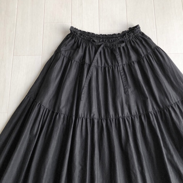 ピンクハウス 綿ローン ピコフリルたっぷり 黒 スカート