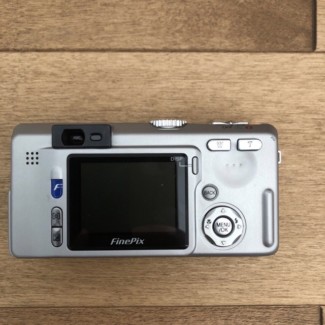 富士フイルム(フジフイルム)のFUJI FILM FinePix F FINEPIX F700  スマホ/家電/カメラのカメラ(コンパクトデジタルカメラ)の商品写真