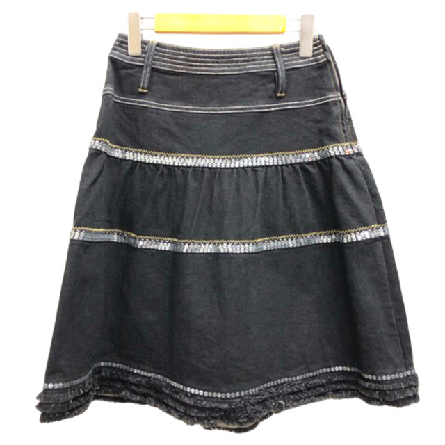 TO BE CHIC(トゥービーシック)のTO BE CHIC スカート デニム フレア ひざ丈 38 インディゴ  レディースのスカート(ひざ丈スカート)の商品写真