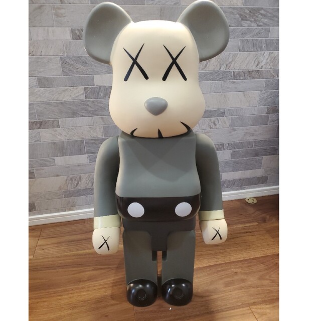 BE@RBRICK - BE@RBRICK ベアブリック 1000% KAWSの通販 by 。｜ベア