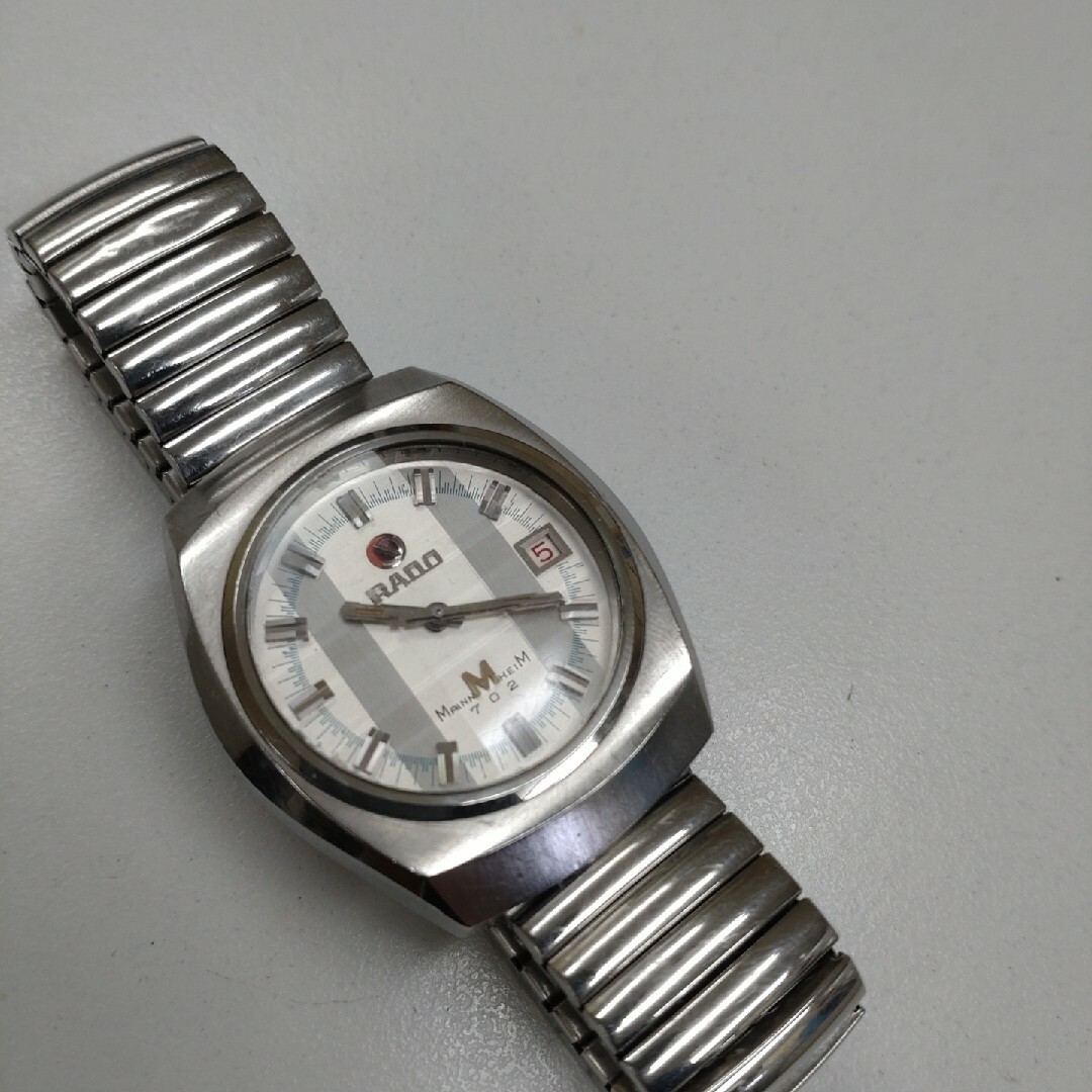 RADO - ラドーマンハイムデイト希少シルバー文字盤オーバーホール済の通販 by ラッキー's shop|ラドーならラクマ RADO - ラドーマンハイムデイト希少シルバー文字盤オーバーホール済の通販 by ラッキー's shop|ラドーならラクマ