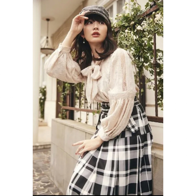 ハーリップトゥ Bow-Tie Lace Trimming Blouse