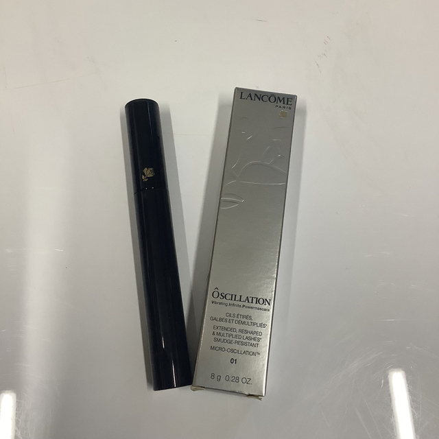 LANCOME(ランコム)の【限定品】ランコム　オシィラシオン　01    ブラック　マスカラ　r471 コスメ/美容のベースメイク/化粧品(マスカラ)の商品写真