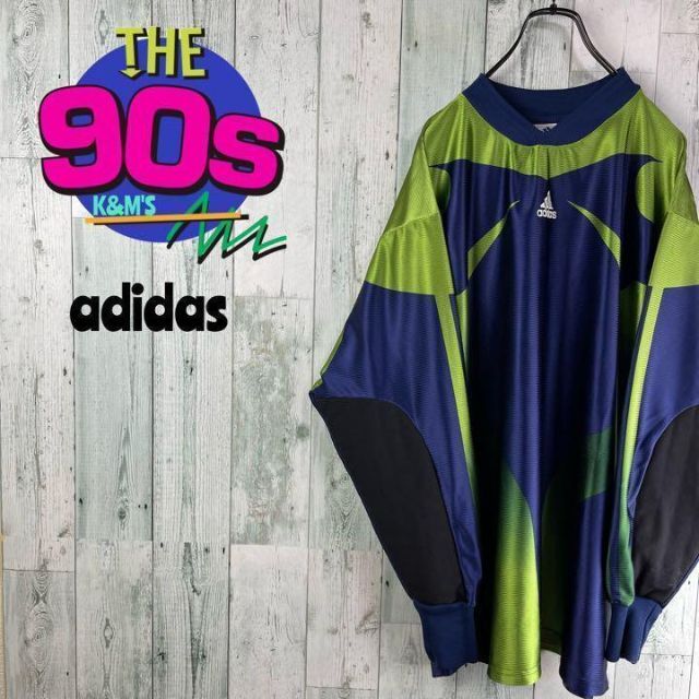 90's adidas アディダス　ロゴ刺繍　万国旗タグ　フットボールギア