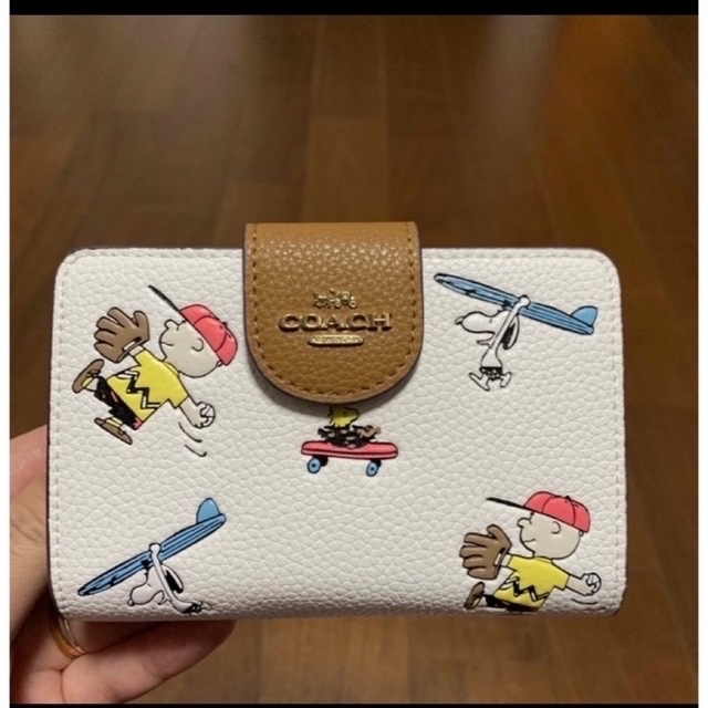 COACH - 本体のみ 4899 コーチ 二つ折り財布 スポーティスヌーピーの ...