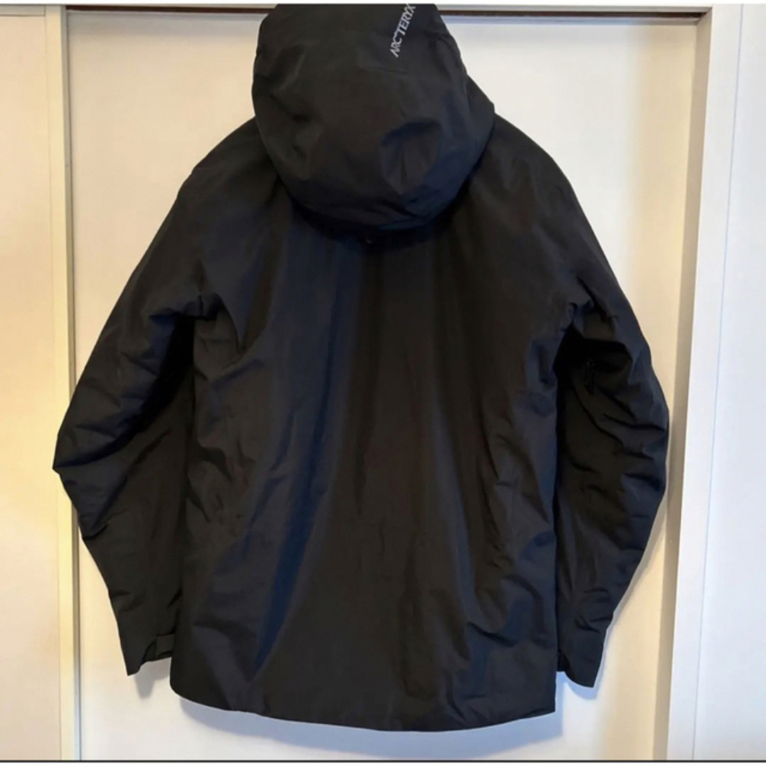 新品 アークテリクス Beta Insulated Jacket M ベータ メンズのジャケット/アウター(ナイロンジャケット)の商品写真