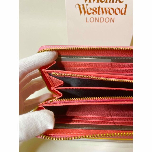 Vivienne Westwood(ヴィヴィアンウエストウッド)の☆人気商品☆ 新品Vivienne Westwood 長財布 55vv357 レディースのファッション小物(財布)の商品写真