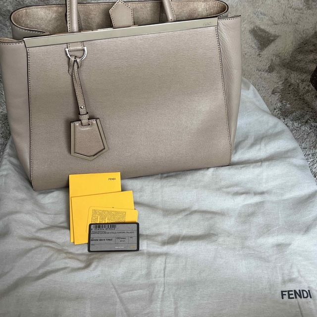 FENDI トゥージュール 最後の値下げ | hmgrocerant.com